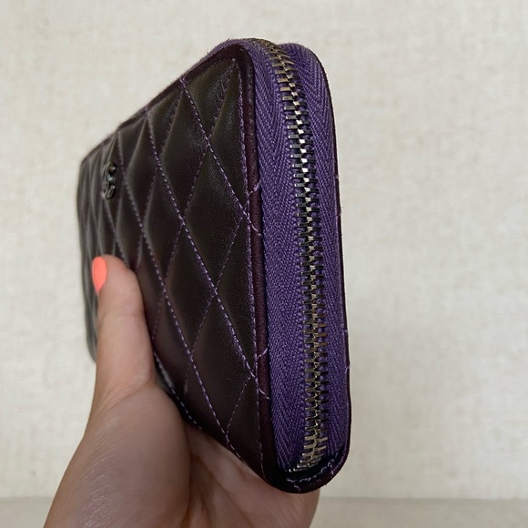 Chanel Iridescent Purple Quilted Zippy Wallet - Picture 9 of 11